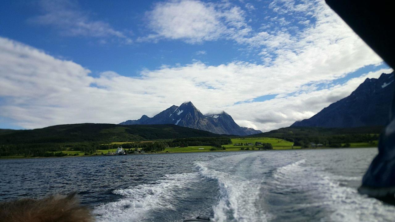 Slatteng Svensby Buitenkant foto